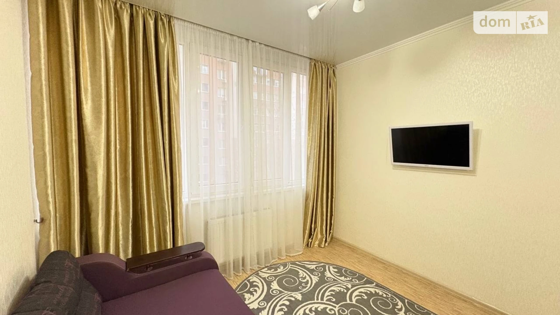 Продается 1-комнатная квартира 45 кв. м в Лиманке, мас. Радужный - фото 4