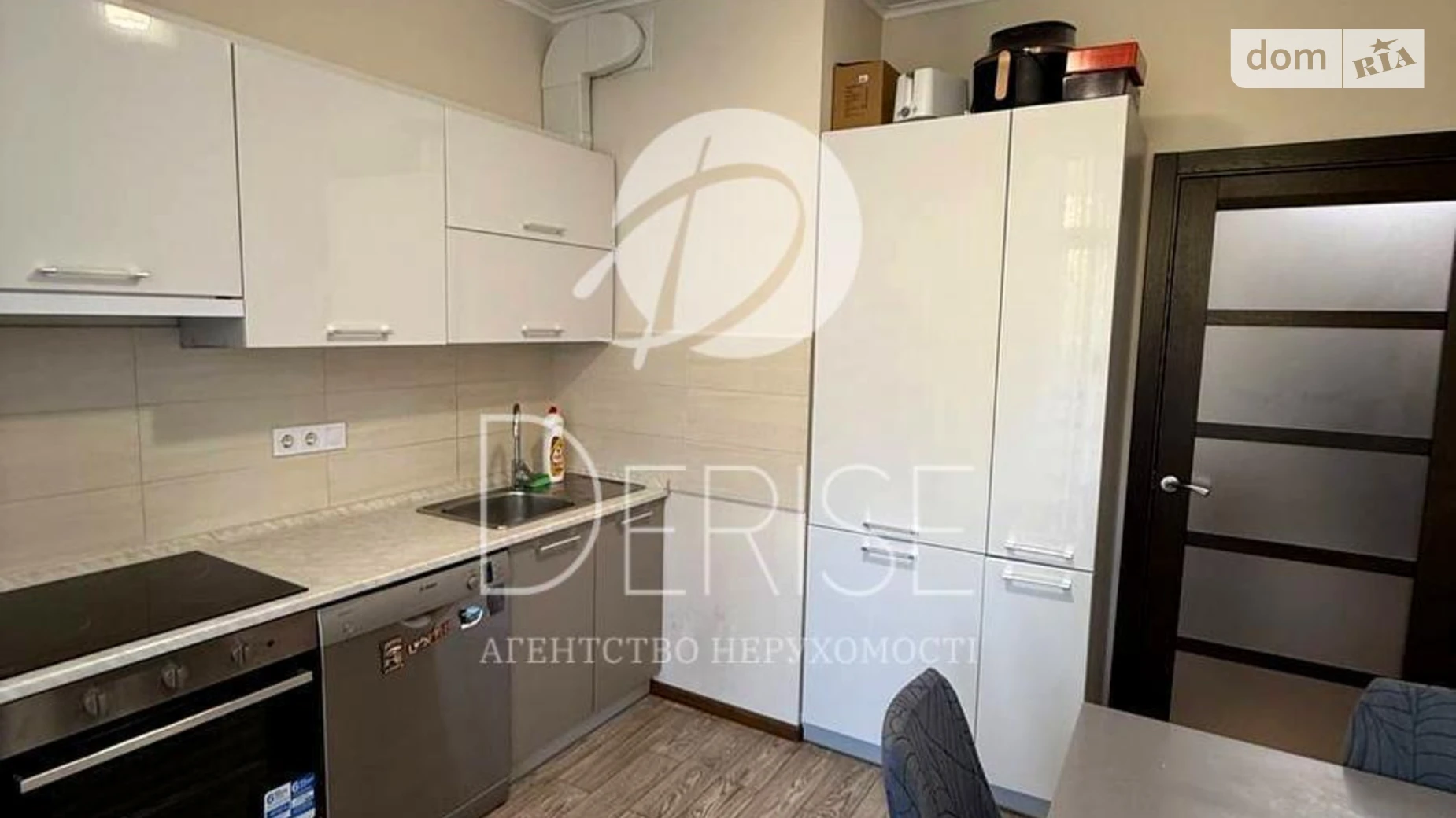 Продается 1-комнатная квартира 43 кв. м в Киеве, ул. Академика Заболотного, 15Б - фото 2