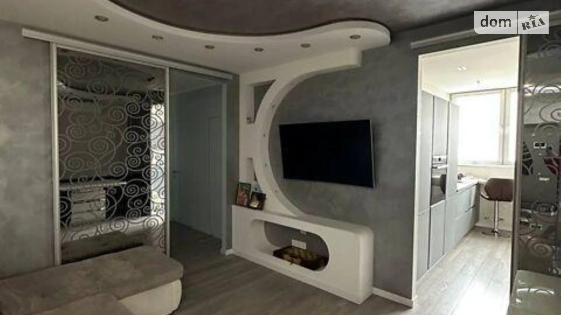 Продается 5-комнатная квартира 147.5 кв. м в Киеве, ул. Драгоманова, 2 - фото 2