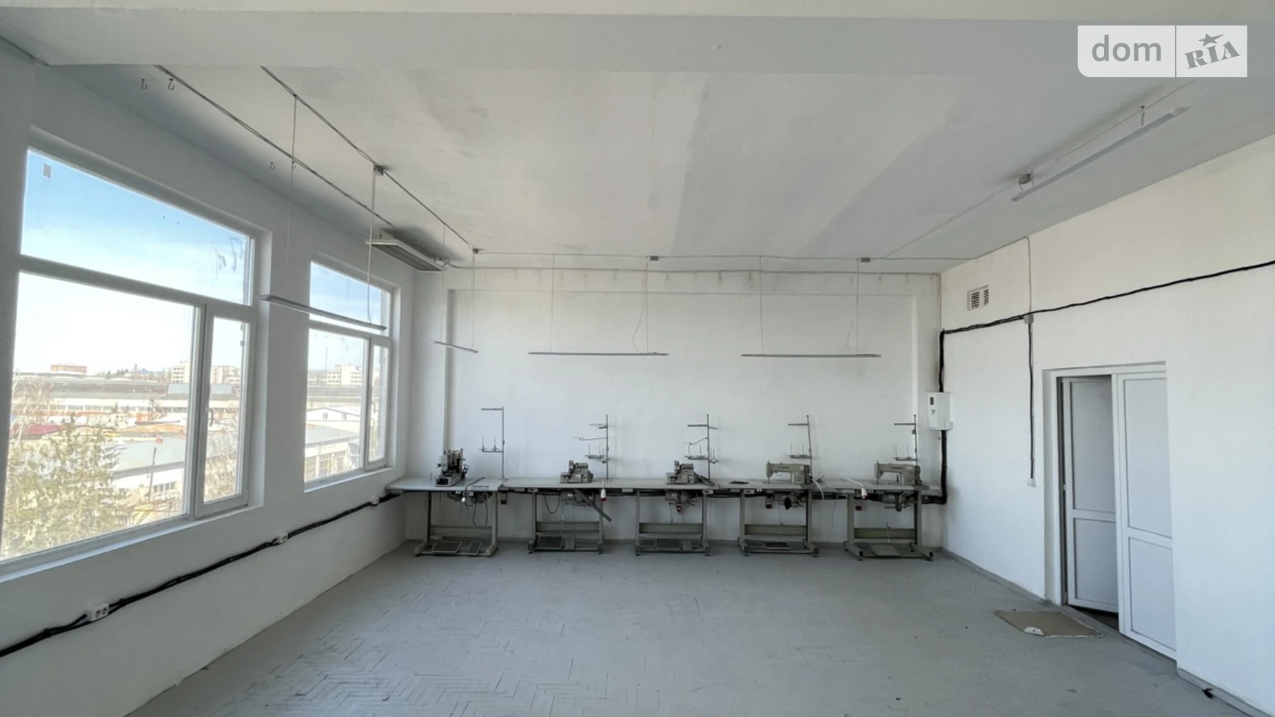 Сдается в аренду офис 55 кв. м в бизнес-центре, цена: 7200 грн - фото 2