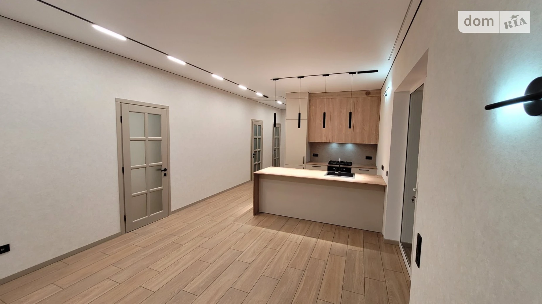 Продается одноэтажный дом 105 кв. м с камином, цена: 200000 $ - фото 4