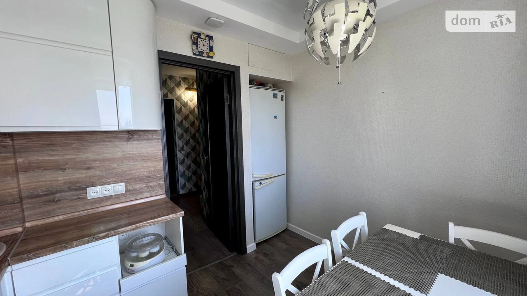 3-комнатная квартира 68.38 кв. м в Запорожье, ул. Чумаченко, 43 - фото 4