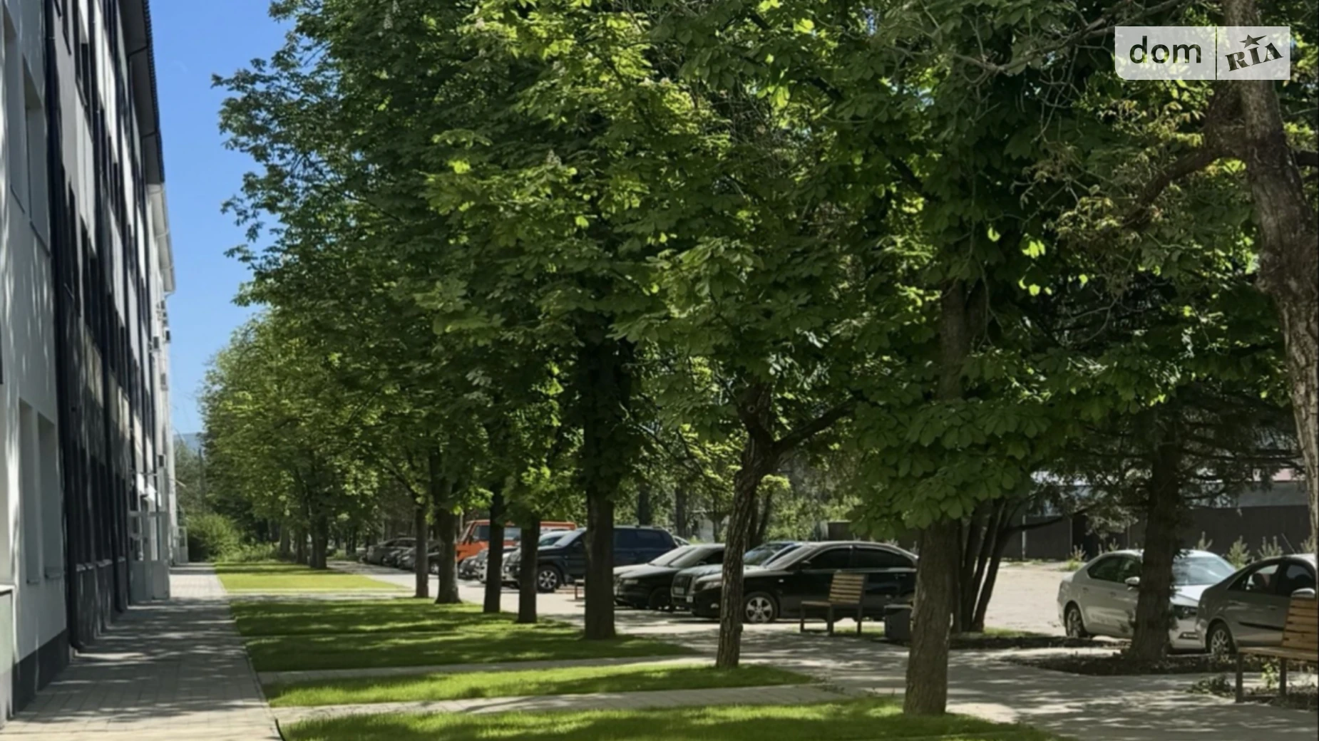 Продается 1-комнатная квартира 37.3 кв. м в Ужгороде, ул. Сергея Мартина(Парижской Коммуны), 4 - фото 2