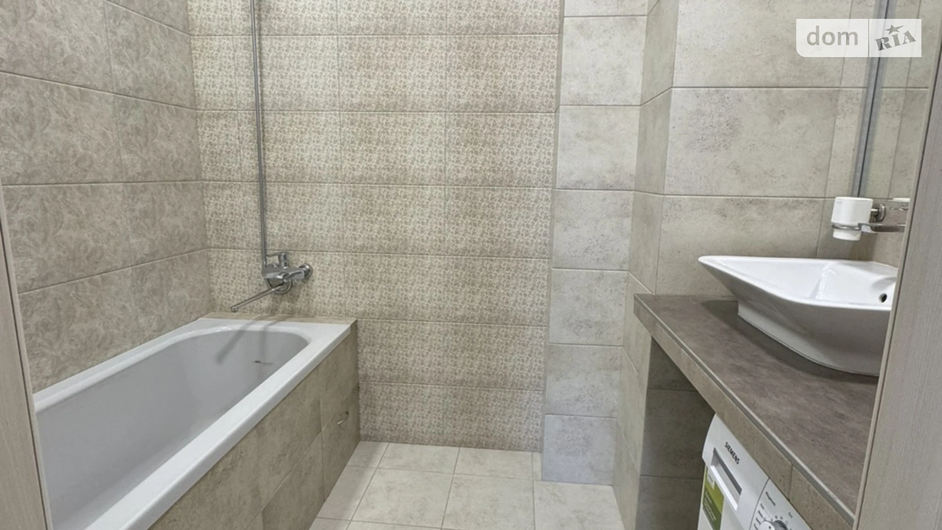 Сдается в аренду 2-комнатная квартира 64 кв. м в Одессе, мас. Радужный, 20 - фото 3