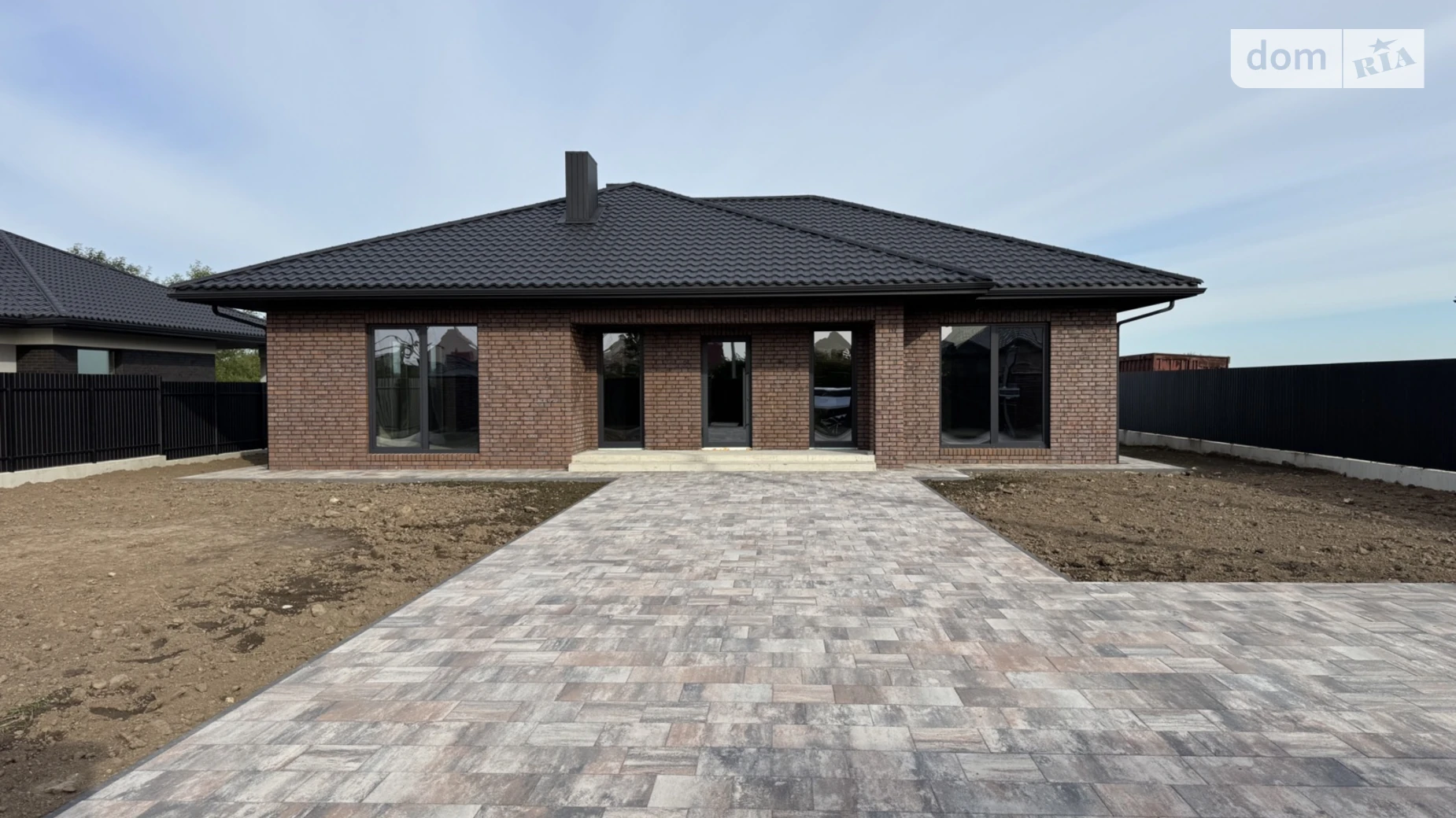 Продается одноэтажный дом 162 кв. м с бассейном, цена: 180000 $ - фото 5