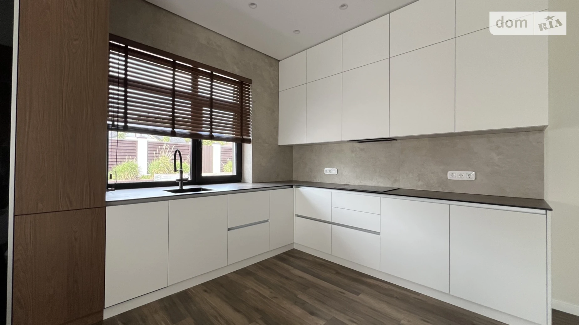 Продается одноэтажный дом 203.1 кв. м с балконом, цена: 620000 $ - фото 5