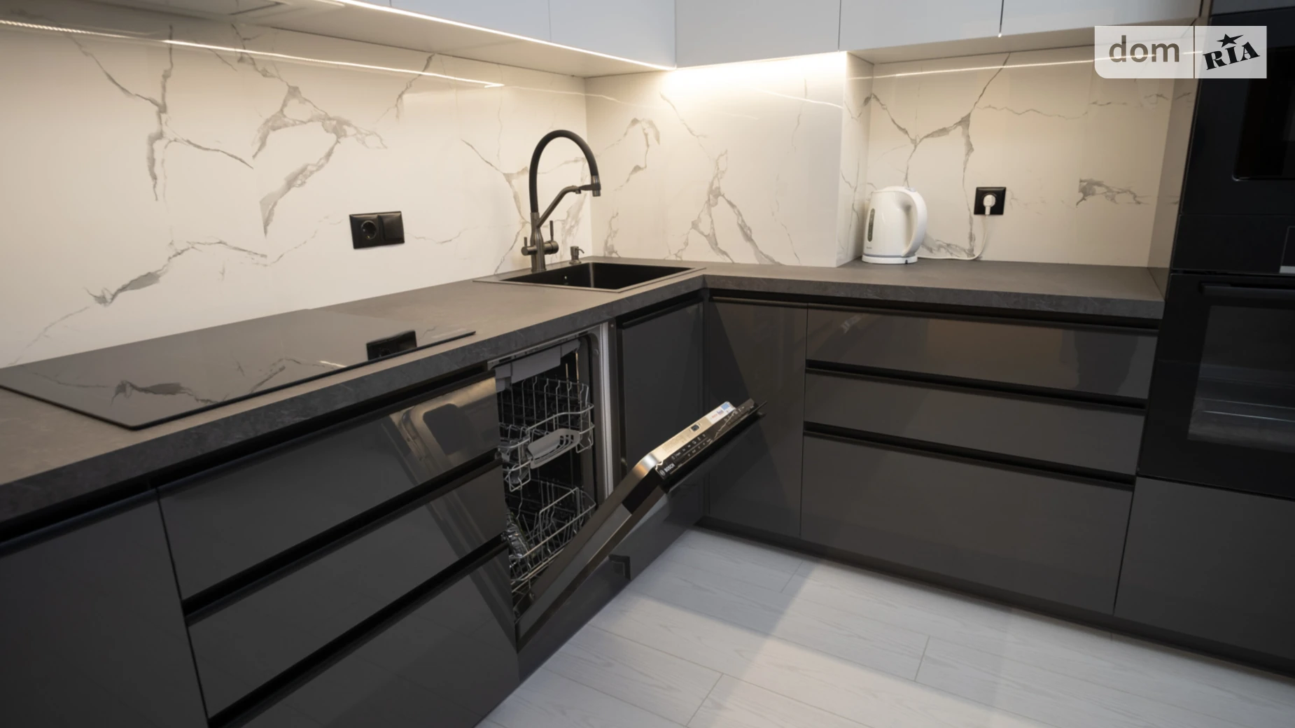 Продається 2-кімнатна квартира 75 кв. м у Києві, вул. Коноплянська, 22 - фото 4