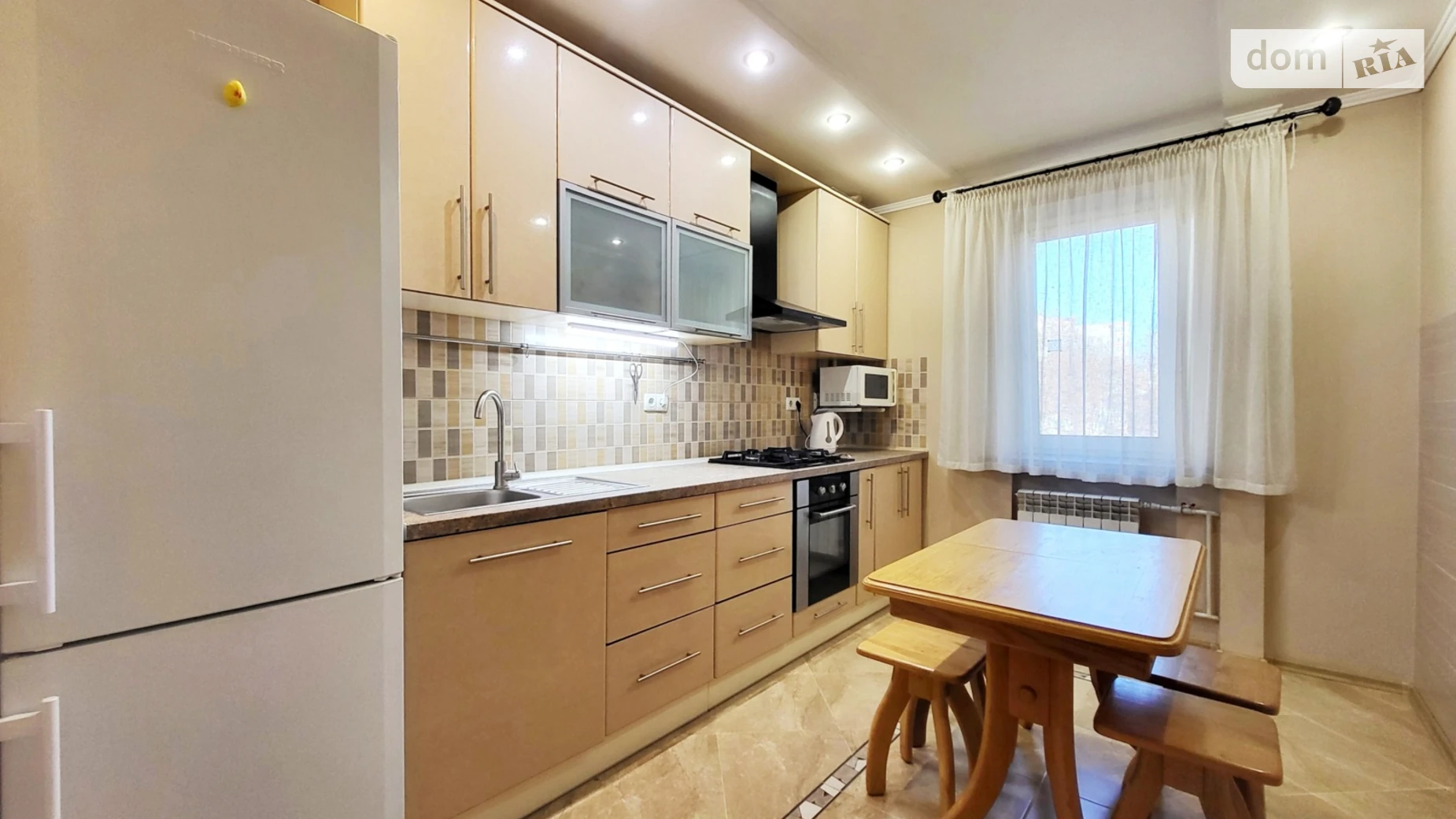 Продается 3-комнатная квартира 61.2 кв. м в Виннице, ул. Ляли Ратушной, 128А - фото 2