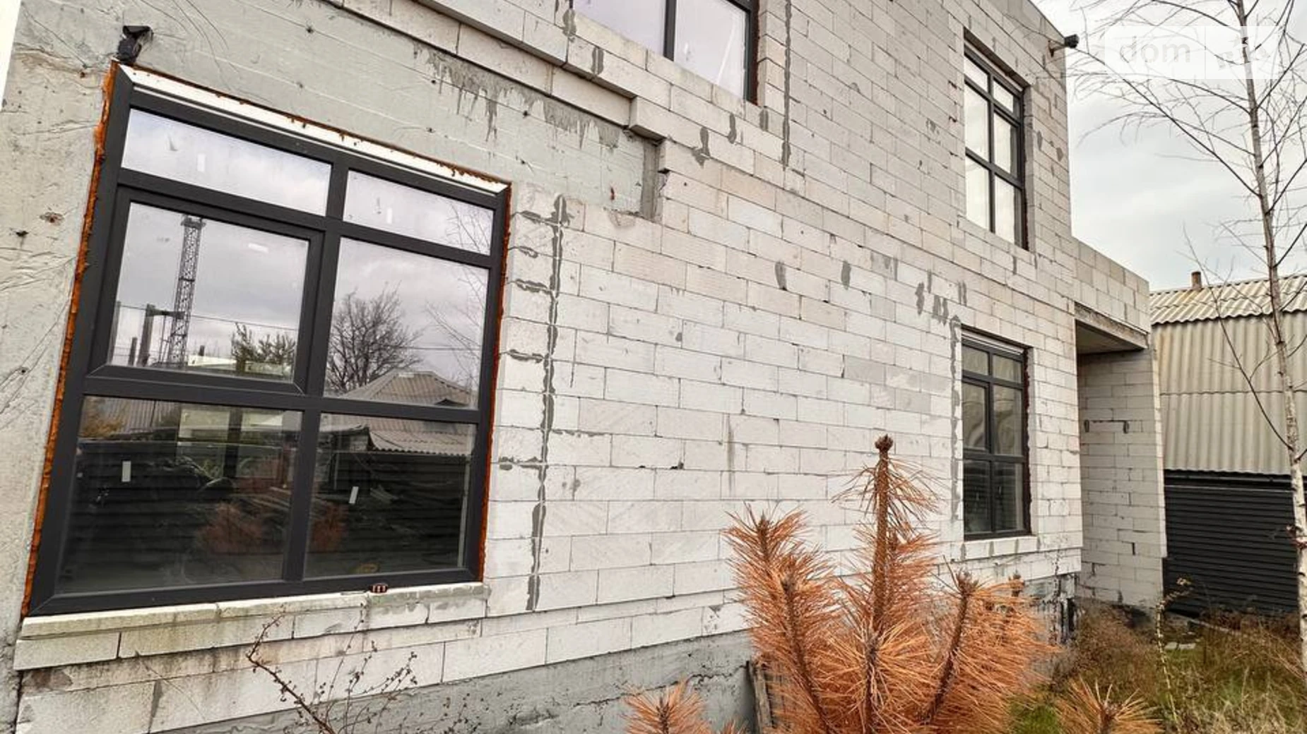 Продается дом на 2 этажа 230 кв. м с садом, цена: 105000 $ - фото 4