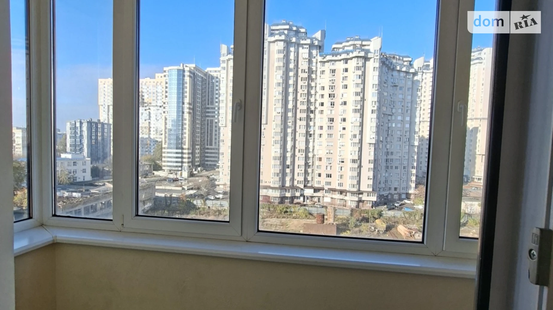 Продается 1-комнатная квартира 45 кв. м в Одессе, ул. Канатная, 122А - фото 3