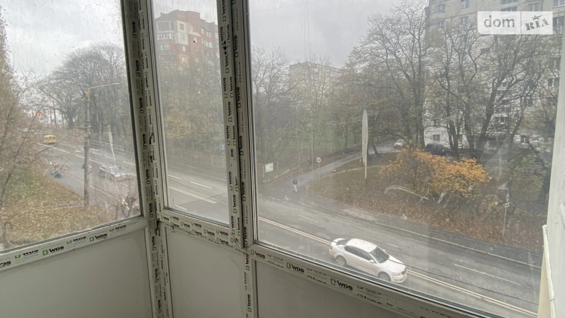 Продается 3-комнатная квартира 100.9 кв. м в, цена: 72000 $ - фото 2