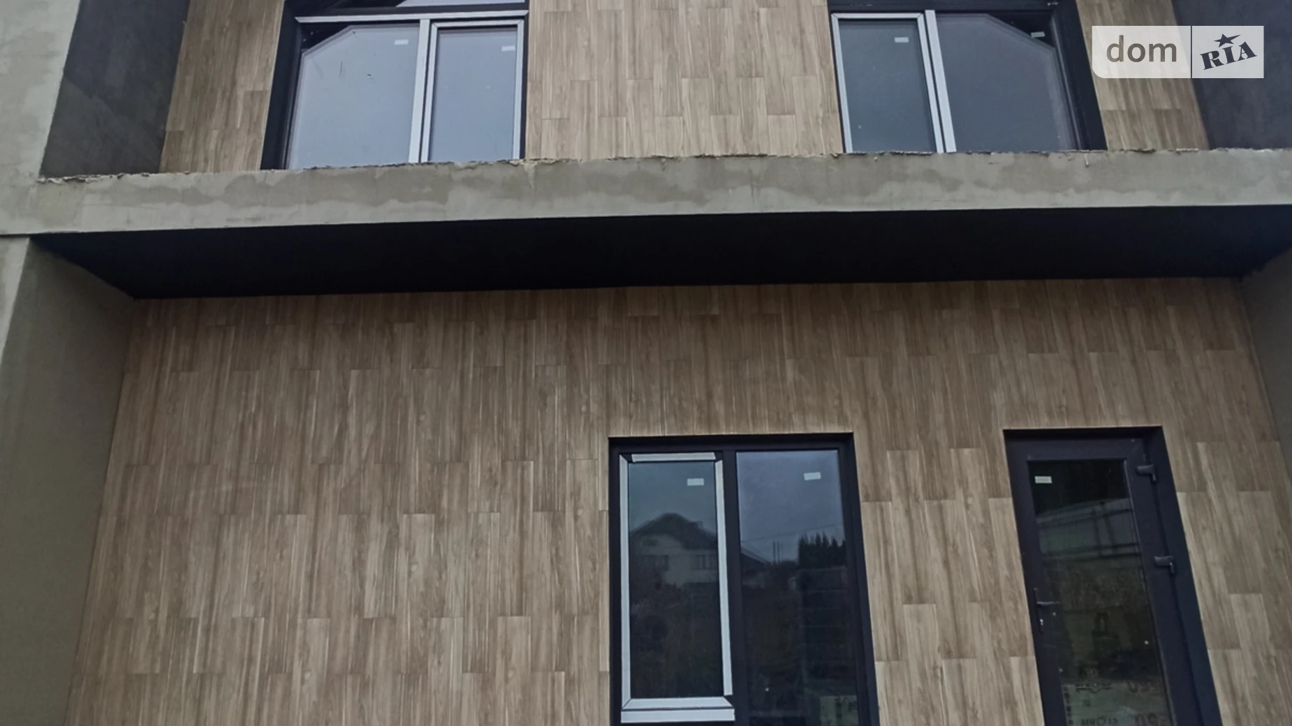 Продается дом на 2 этажа 180 кв. м с участком, цена: 135000 $ - фото 2