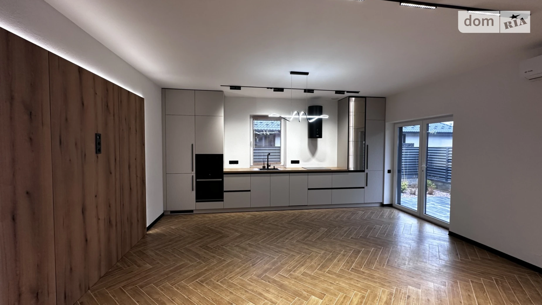 Продається одноповерховий будинок 100 кв. м з гаражем, цена: 180000 $ - фото 3