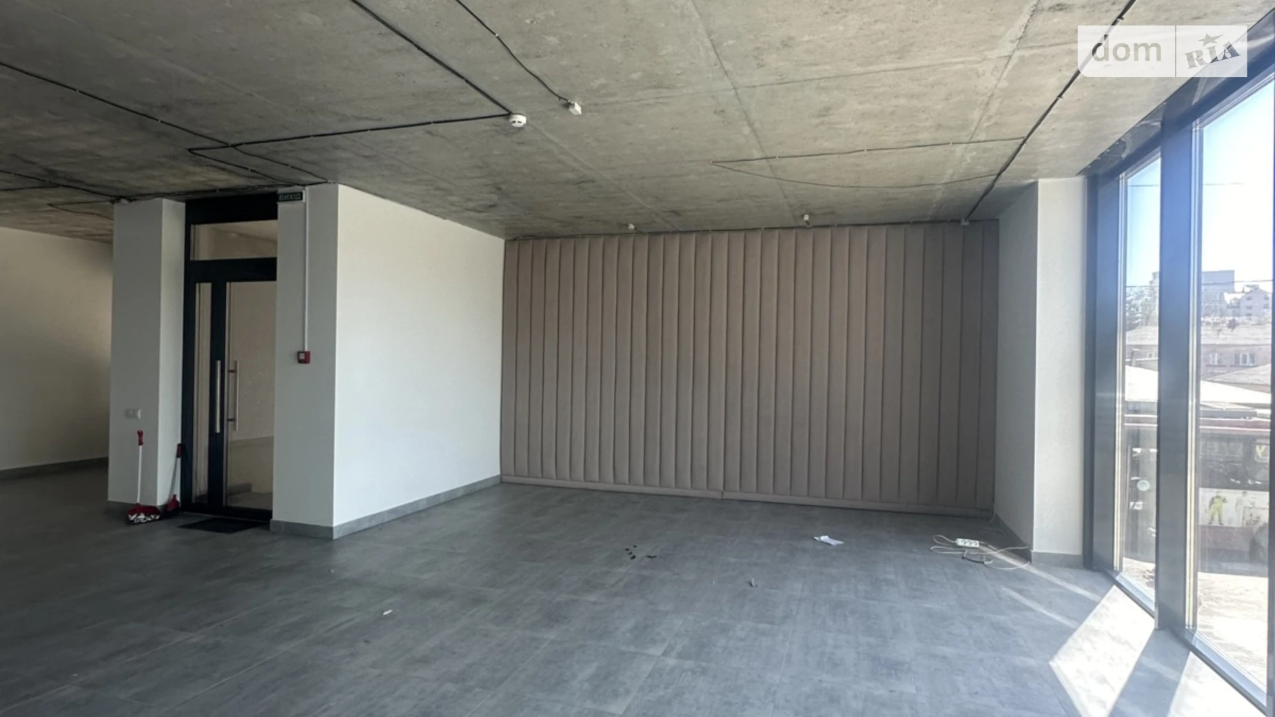 Сдается в аренду помещения свободного назначения 147 кв. м в 3-этажном здании, цена: 36750 грн - фото 4