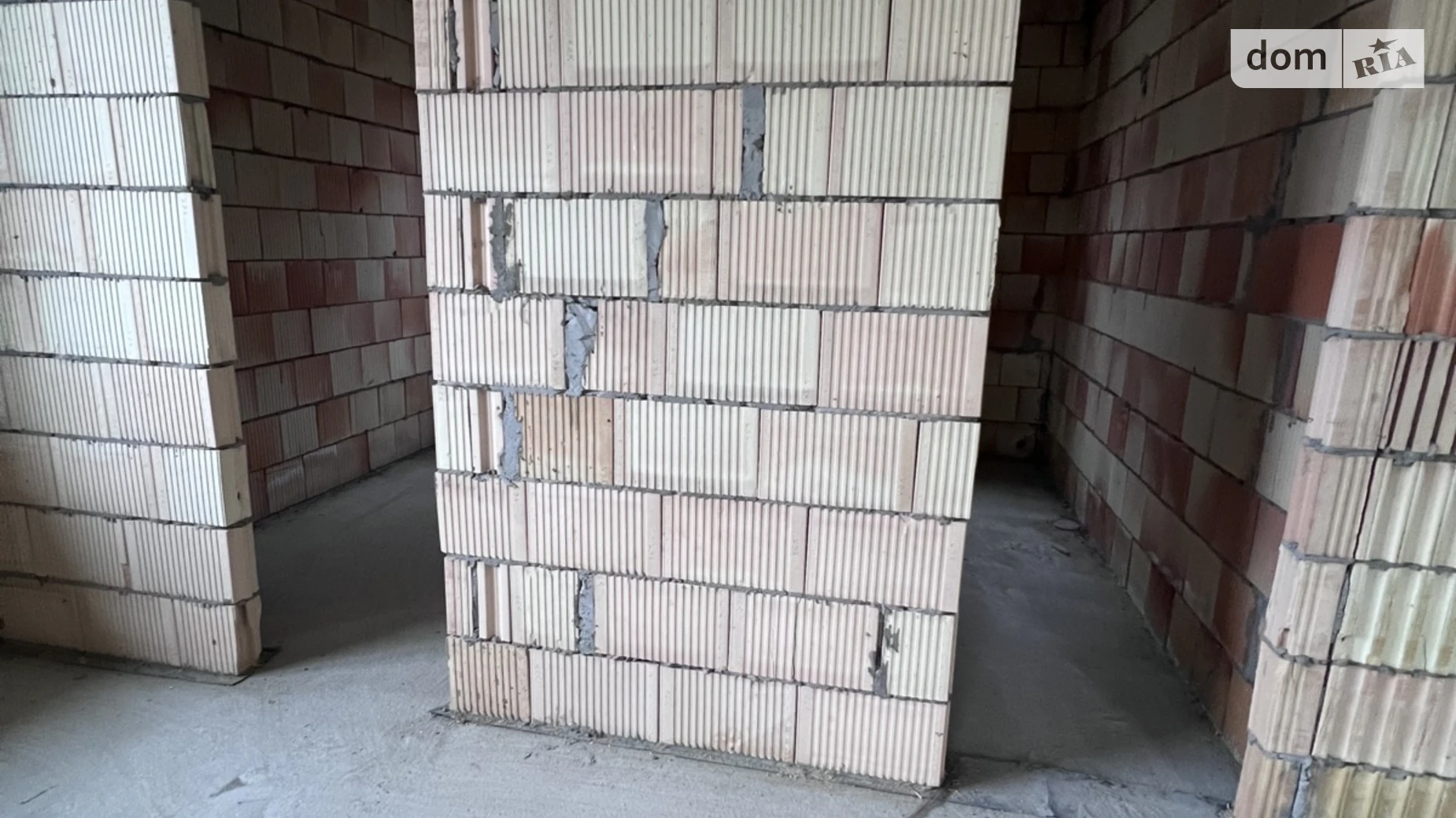 Продается одноэтажный дом 130 кв. м с садом, цена: 160000 $ - фото 2