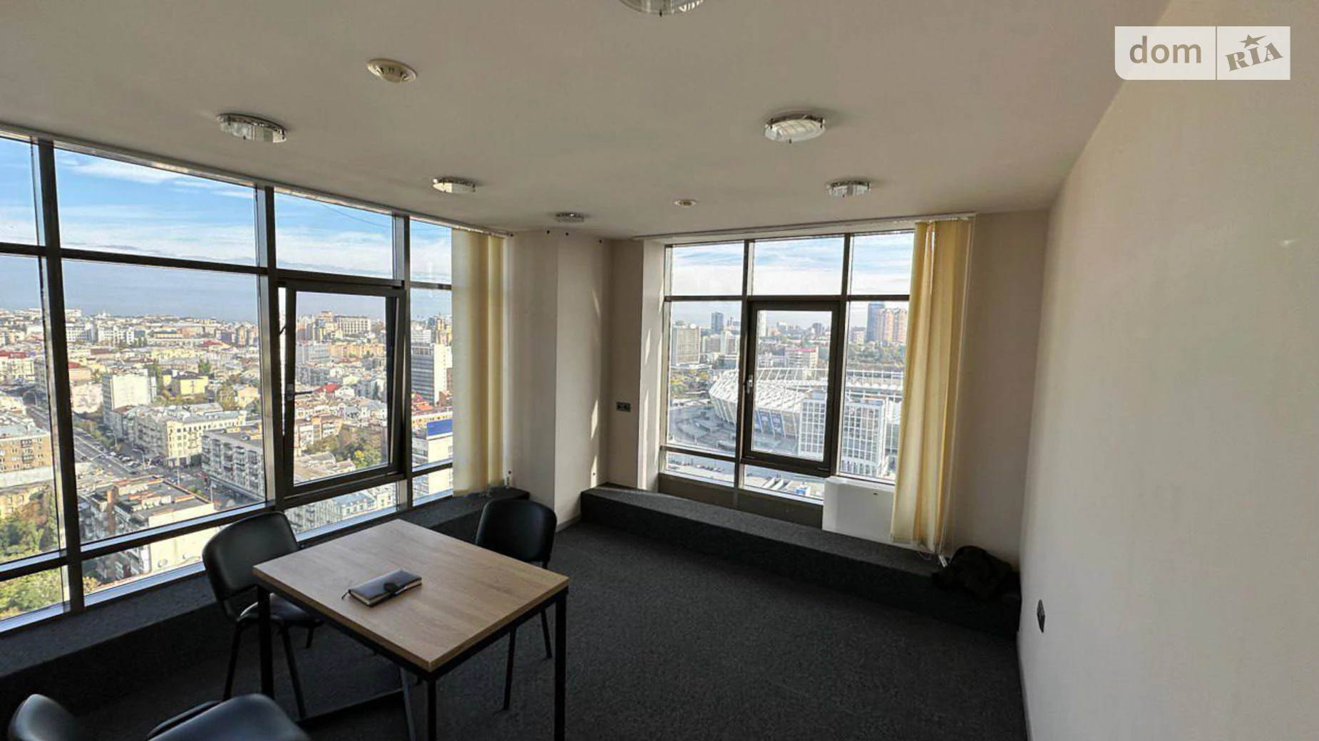 Сдается в аренду офис 472 кв. м в бизнес-центре, цена: 6250 $ - фото 3