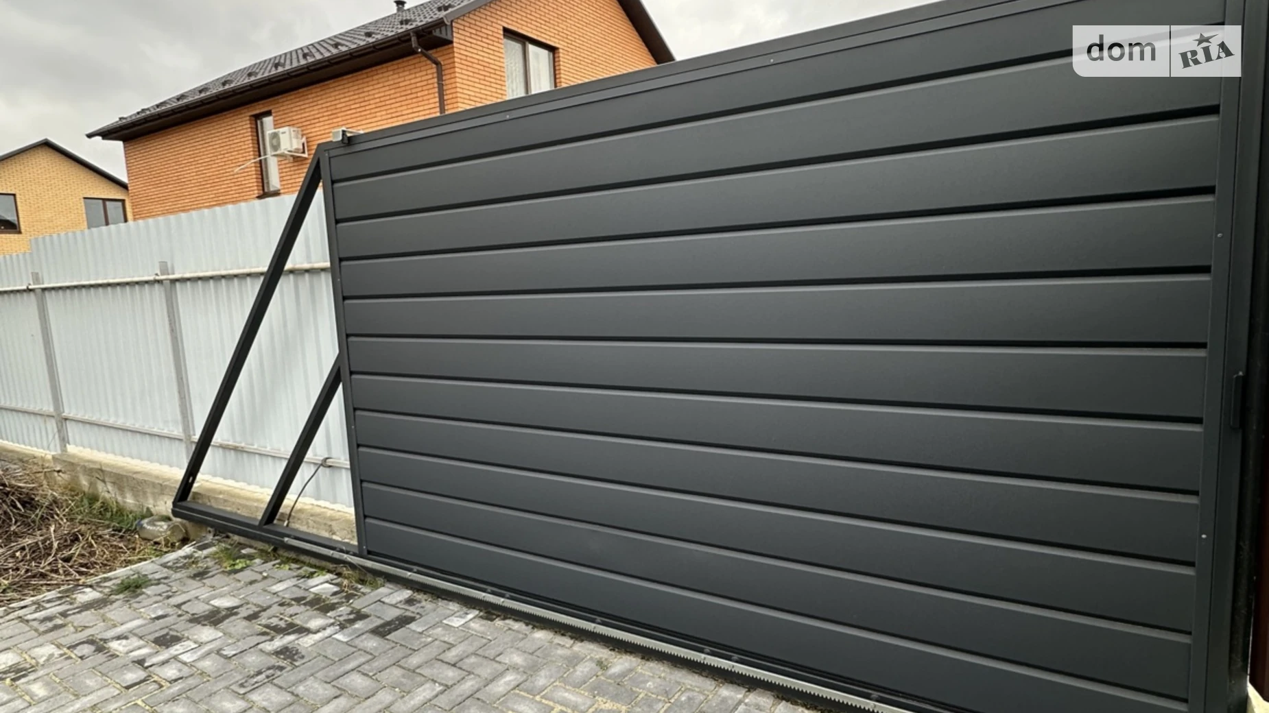 Продается дом на 2 этажа 120 кв. м с верандой, цена: 140000 $ - фото 3