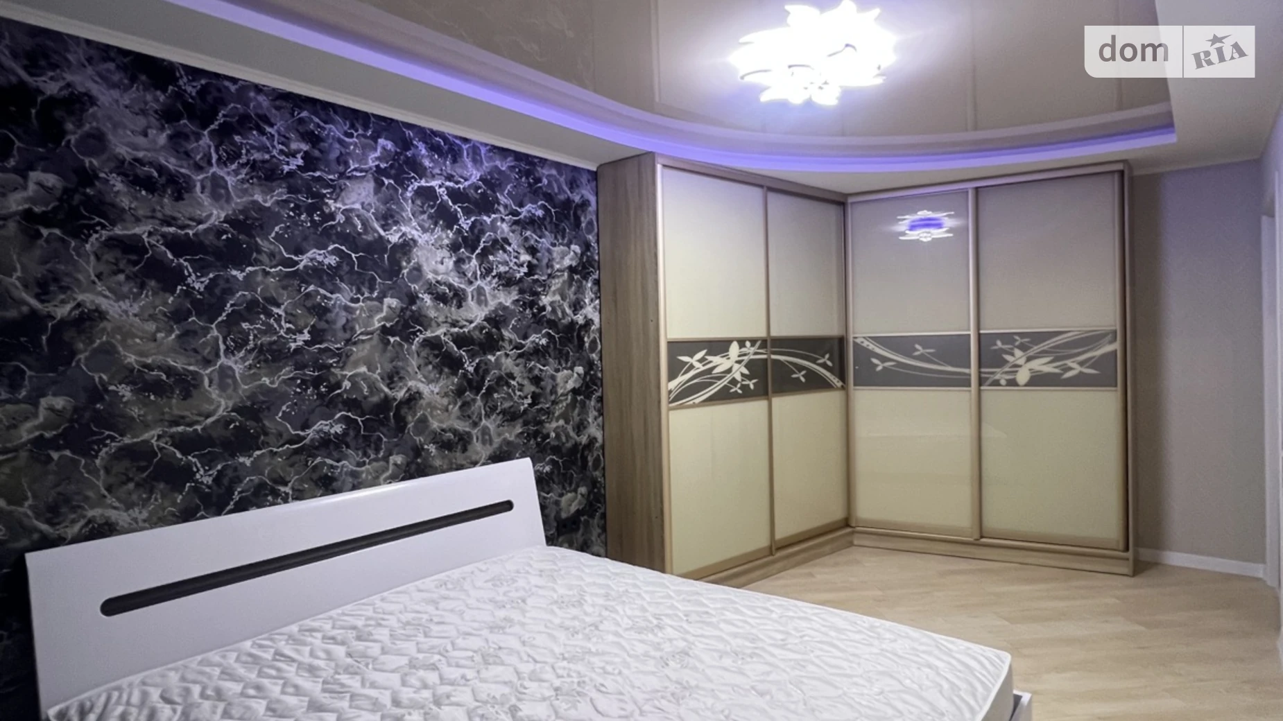 Продается 2-комнатная квартира 43.9 кв. м в Ровно, просп. Генерала Безручка - фото 3