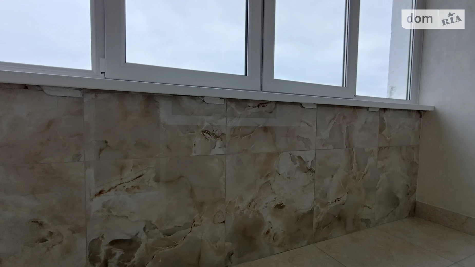 Продается 3-комнатная квартира 62 кв. м в Виннице, ул. Келецкая - фото 2