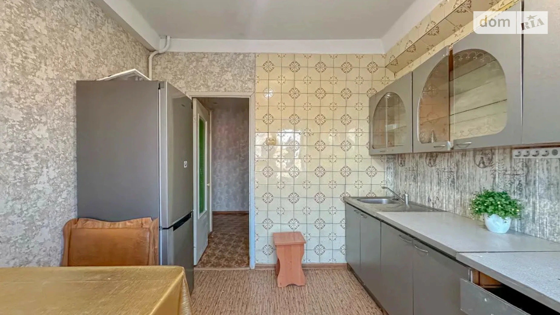 Продается 2-комнатная квартира 48 кв. м в Хмельницком, ул. Романа Шухевича(Курчатова) - фото 2