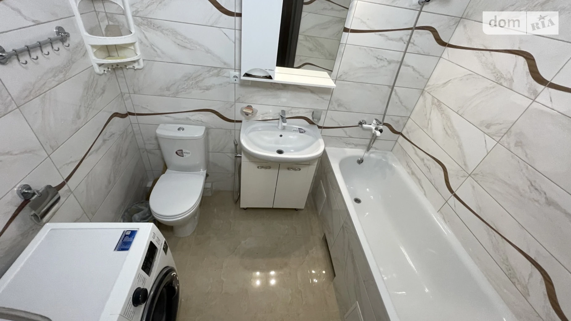 Сдается в аренду 1-комнатная квартира 40 кв. м в Ровно, ул. Гайдамацкая, 13Б - фото 3