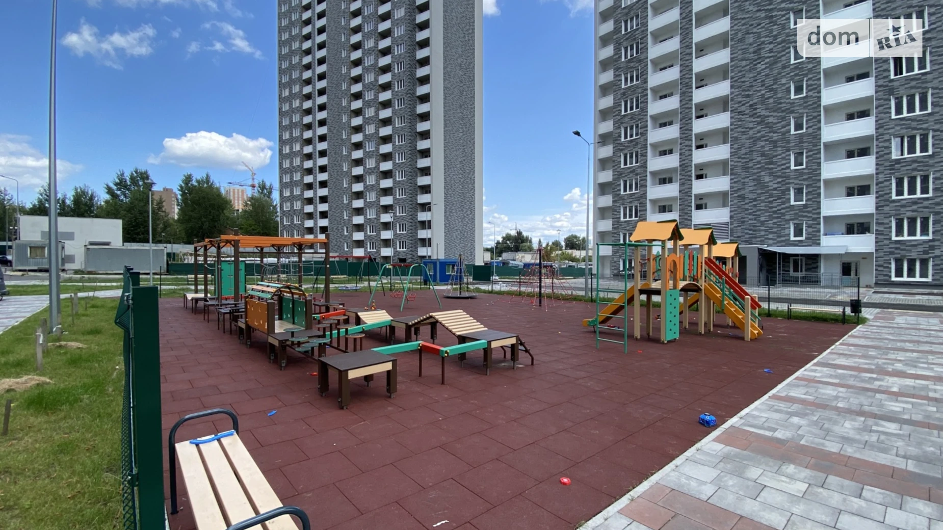 Продається 2-кімнатна квартира 72.6 кв. м у Києві, вул. Коноплянська, 22Б - фото 4