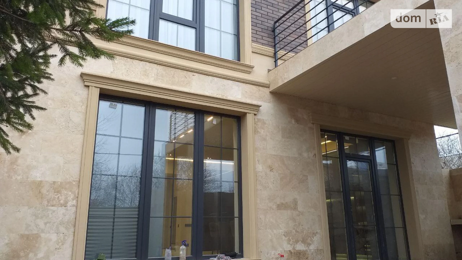 Продается дом на 2 этажа 300 кв. м с террасой, цена: 570000 € - фото 3