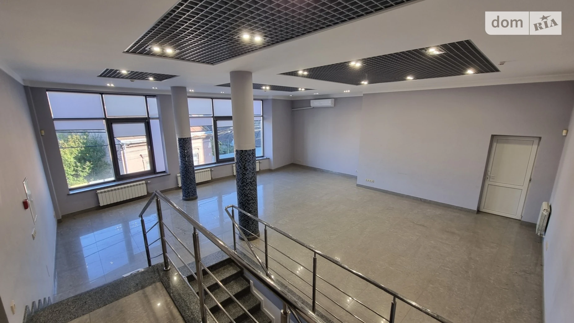 Сдается в аренду офис 112 кв. м в бизнес-центре, цена: 1200 $ - фото 3