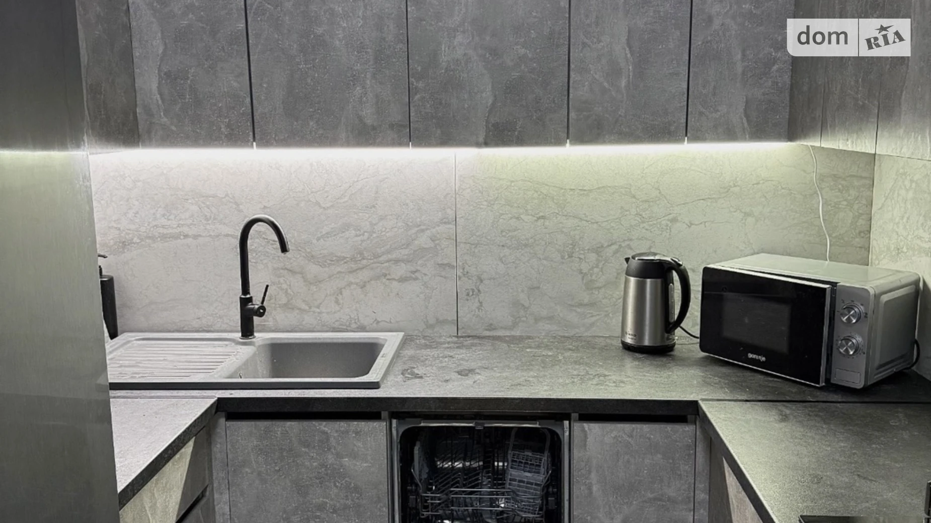 Сдается в аренду 1-комнатная квартира 50.4 кв. м в, цена: 15000 грн - фото 2