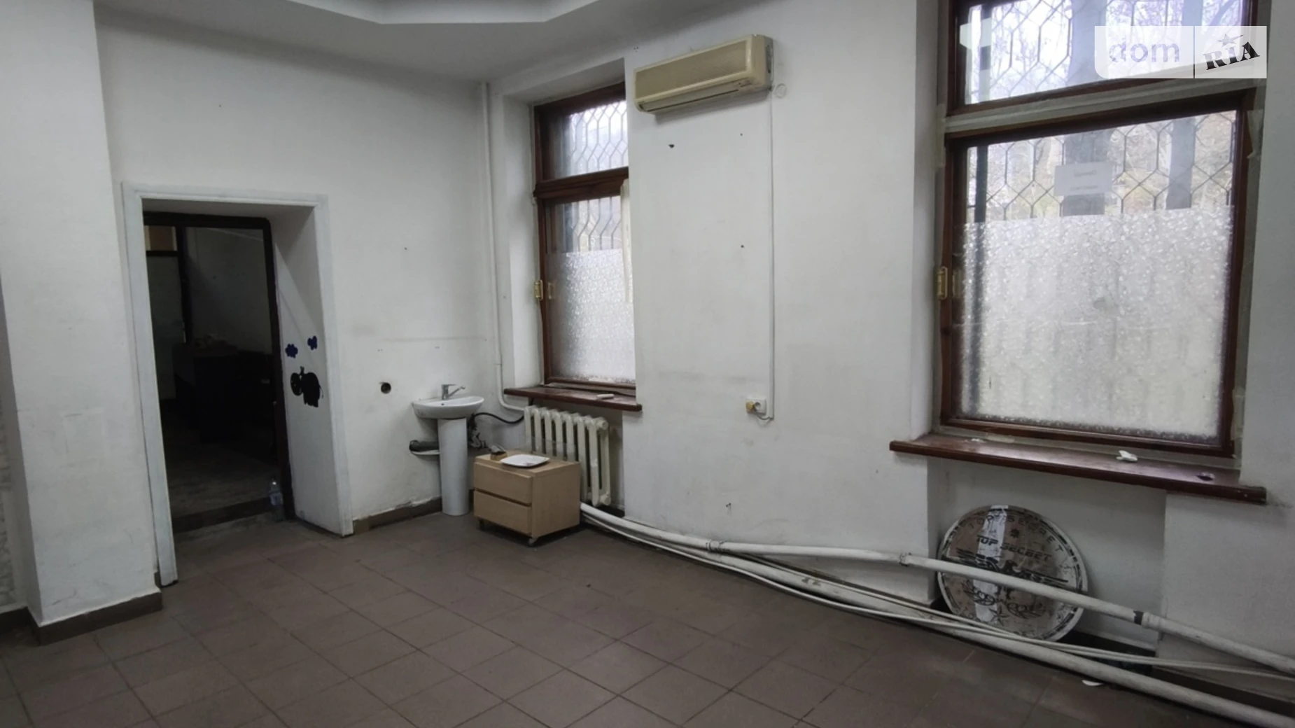 Здається в оренду приміщення вільного призначення 35 кв. м в 6-поверховій будівлі, цена: 250 $ - фото 5