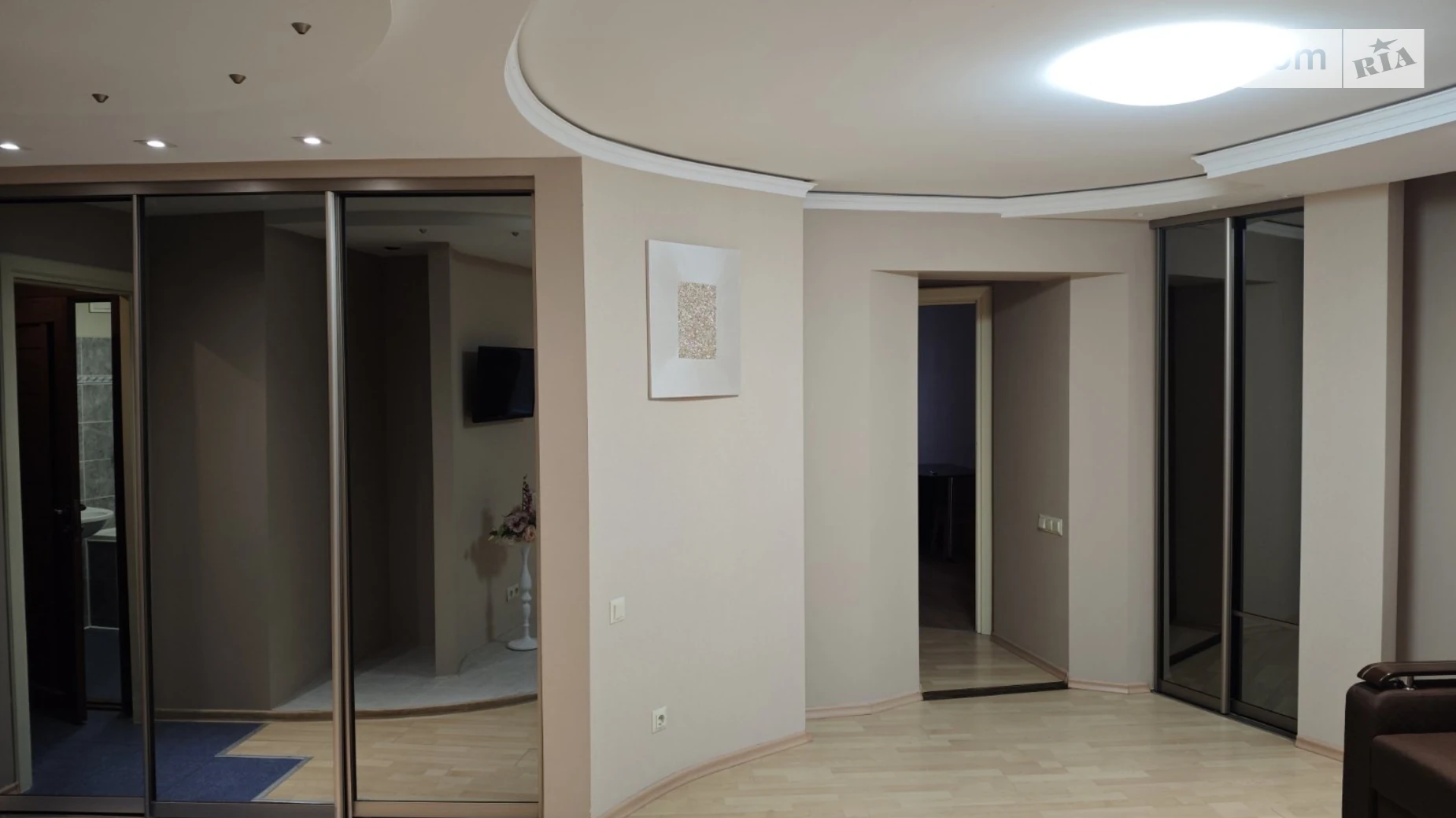 Продается 2-комнатная квартира 56 кв. м в Хмельницком, ул. Каменецкая - фото 2