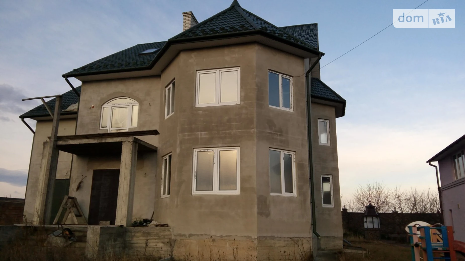 Продается дом на 2 этажа 230 кв. м с подвалом, цена: 107000 $ - фото 4