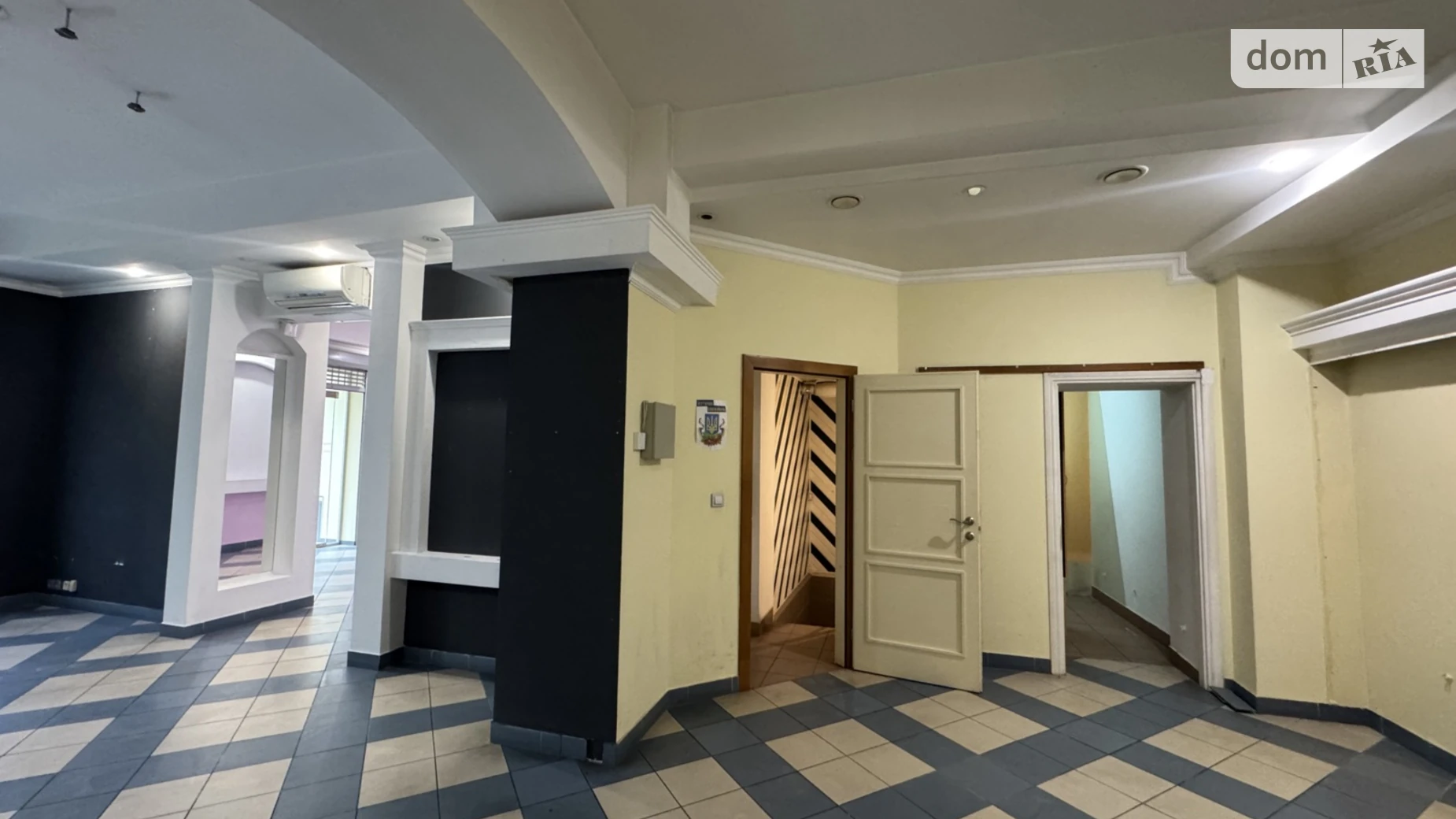 Сдается в аренду офис 110 кв. м в бизнес-центре, цена: 1100 $ - фото 5