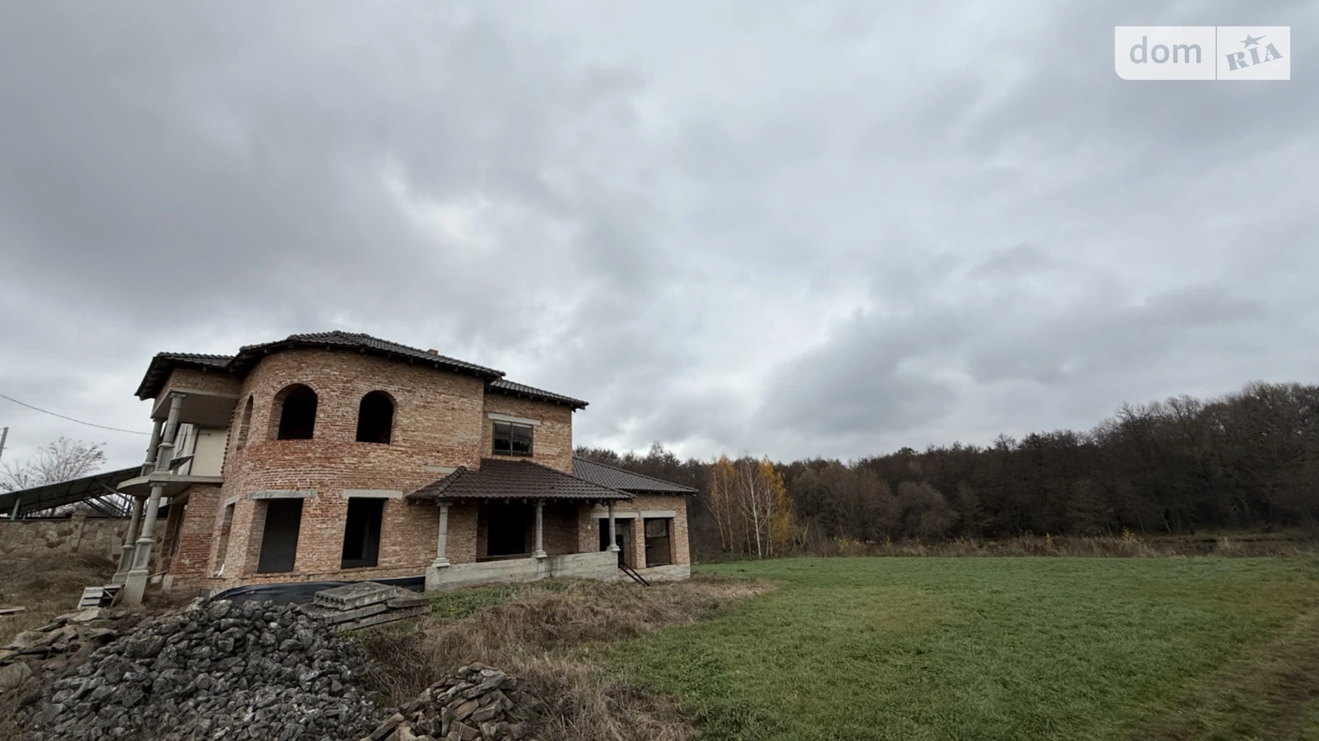 Продается дом на 2 этажа 290 кв. м с камином, цена: 145000 $ - фото 3