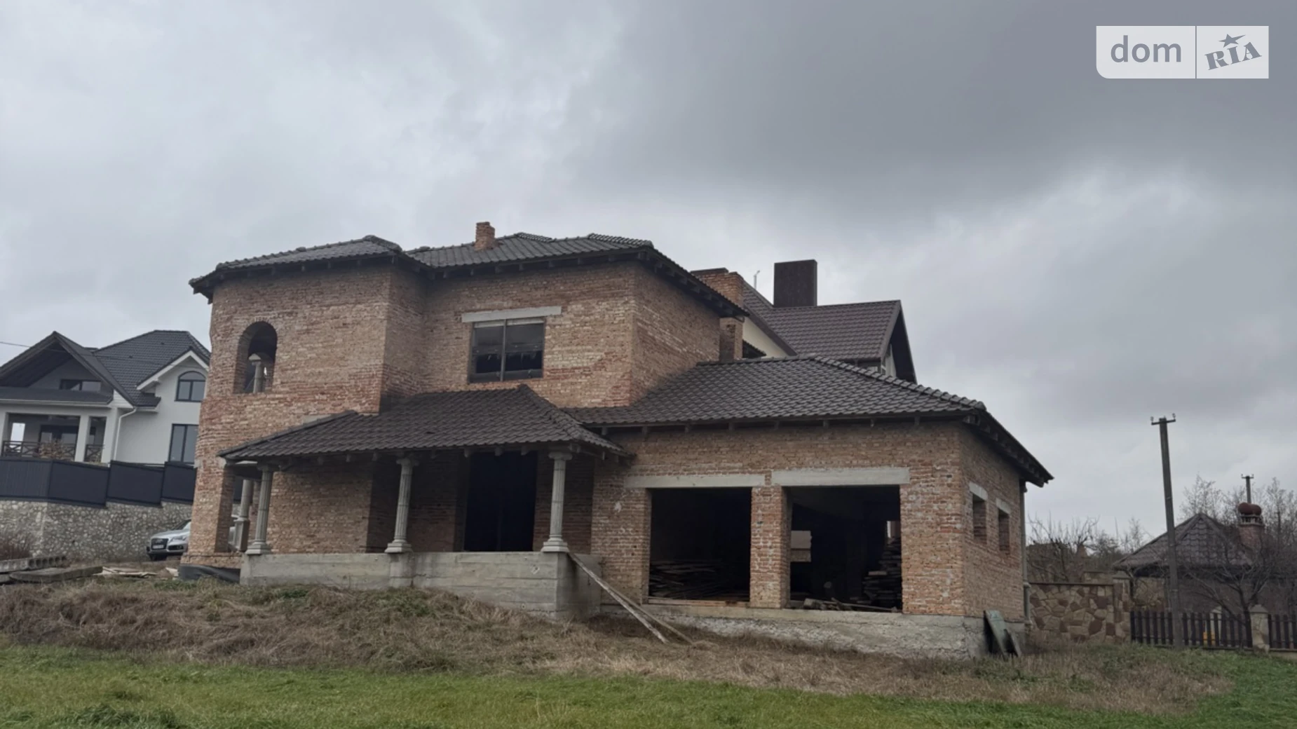 Продается дом на 2 этажа 300 кв. м с мебелью, цена: 156000 $ - фото 2