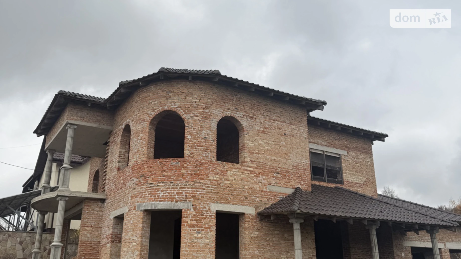 Продается дом на 2 этажа 300 кв. м с мебелью, цена: 156000 $ - фото 3