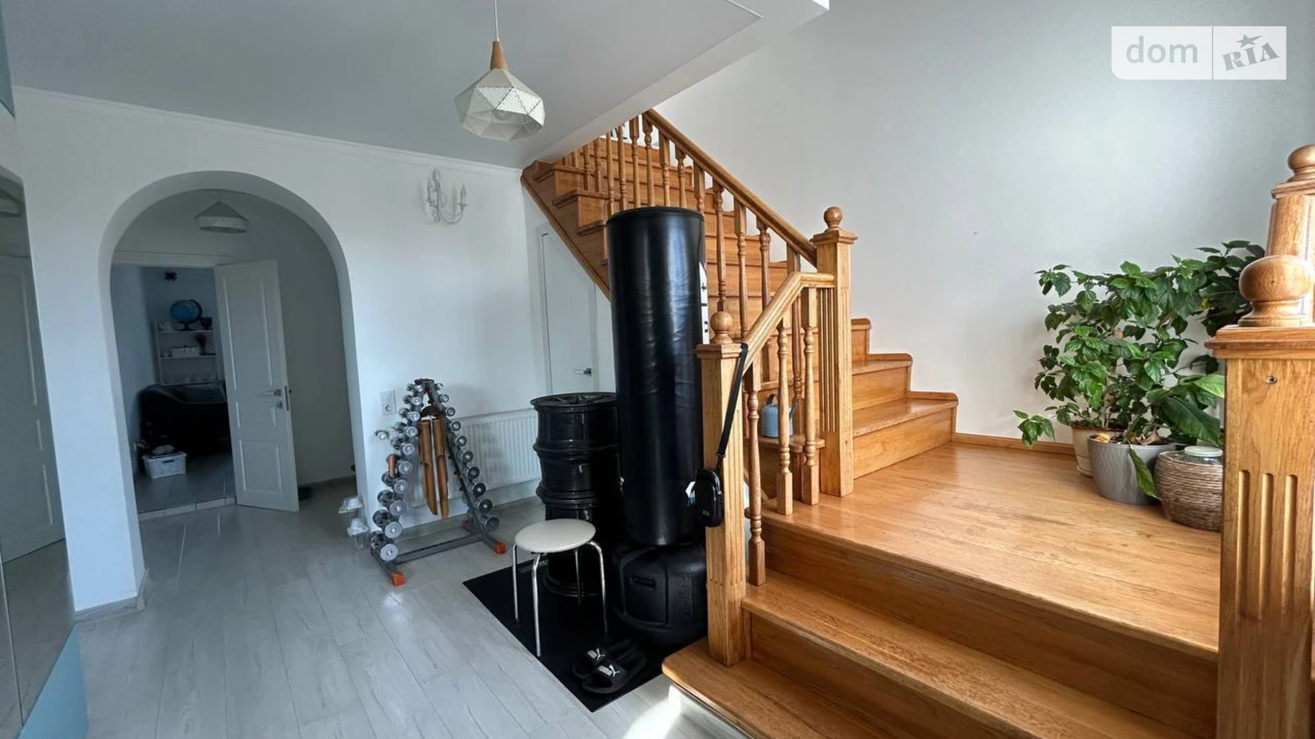 Продається будинок 2 поверховий 200 кв. м з садом, цена: 280000 $ - фото 2