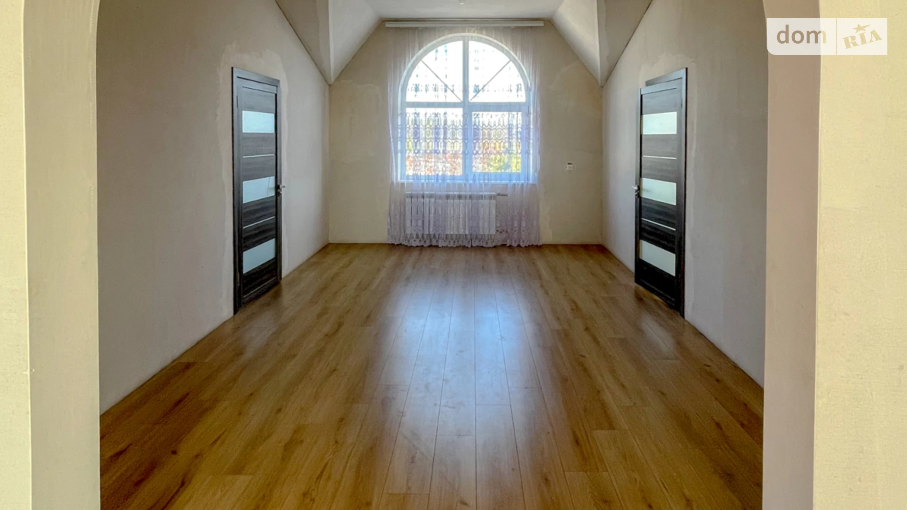 Продается дом на 2 этажа 318.2 кв. м с беседкой, цена: 130000 $ - фото 4