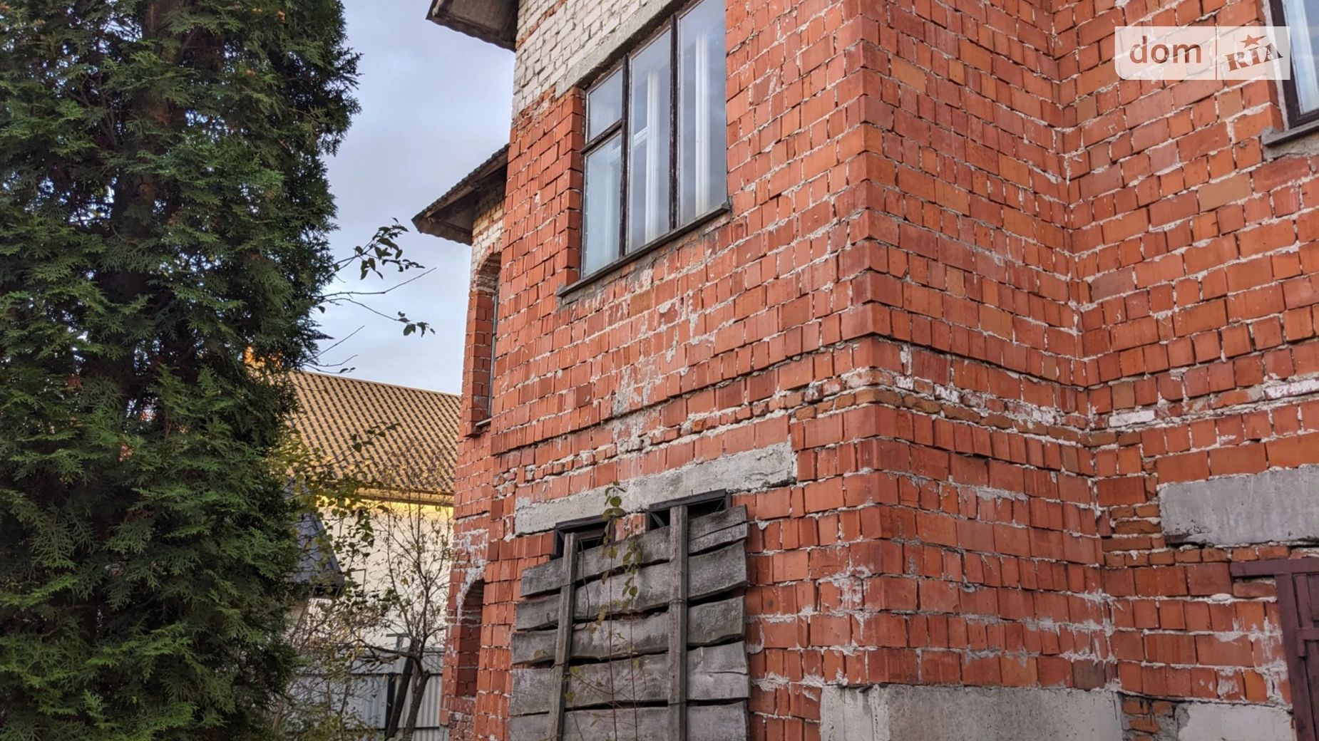 Продается дом на 2 этажа 234 кв. м с камином, цена: 85000 $ - фото 5