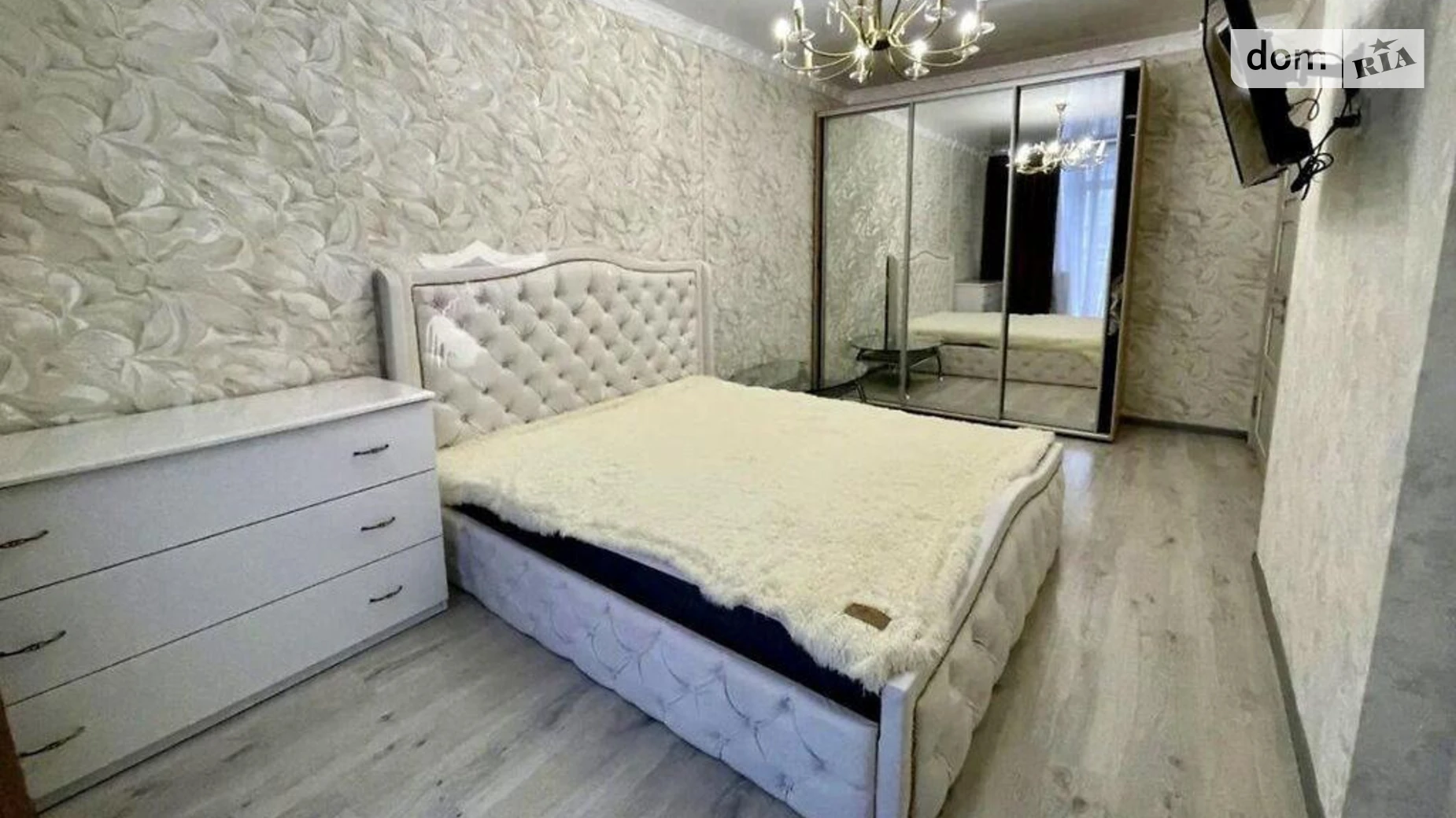 Продается 2-комнатная квартира 73.1 кв. м в Киеве, ул. Драгоманова - фото 2