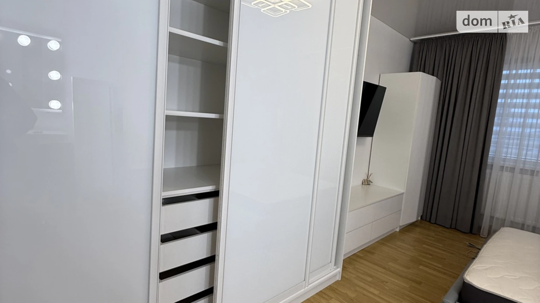 1-комнатная квартира 46 кв. м в Тернополе, цена: 52000 $ - фото 3