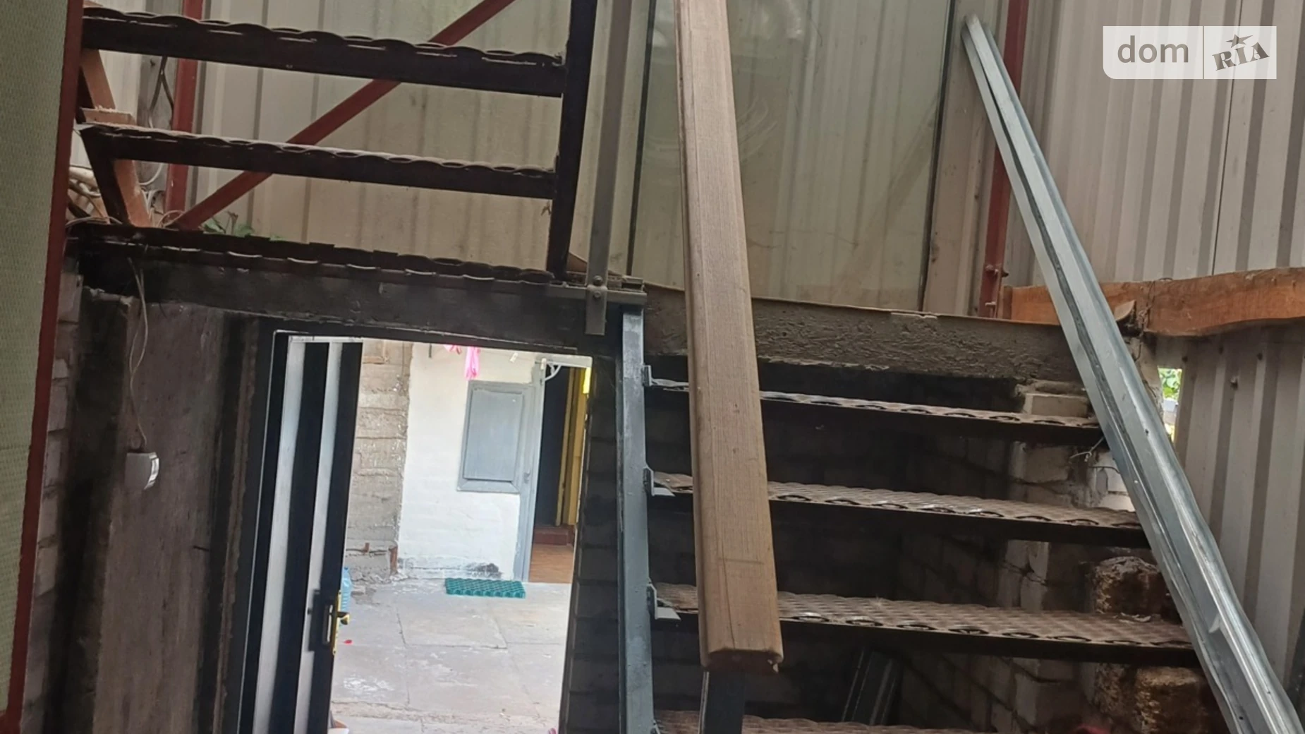 Продается дом на 2 этажа 90 кв. м с гаражом, цена: 34000 $ - фото 5