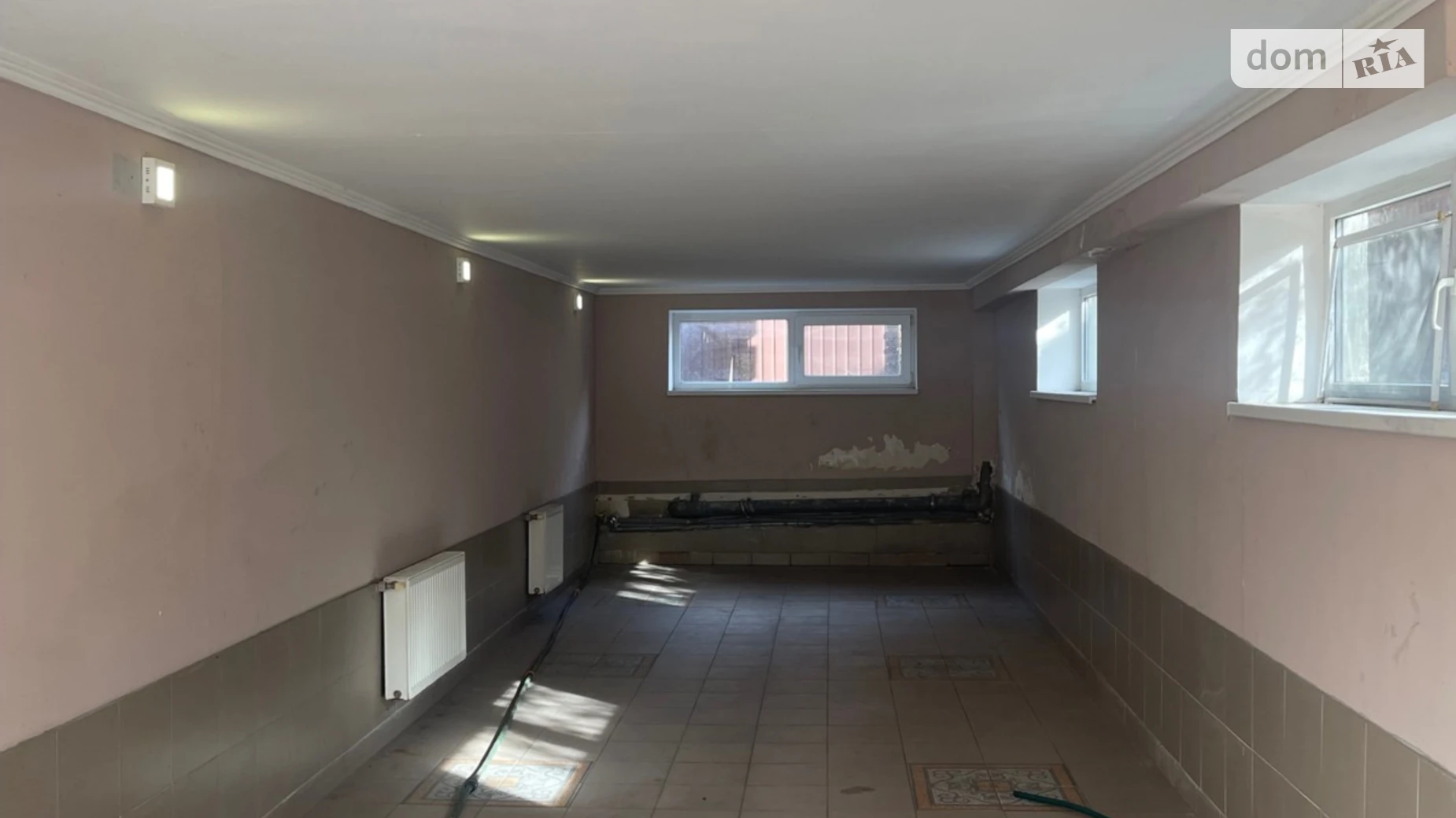 Продается дом на 2 этажа 267 кв. м с садом, цена: 250000 $ - фото 5