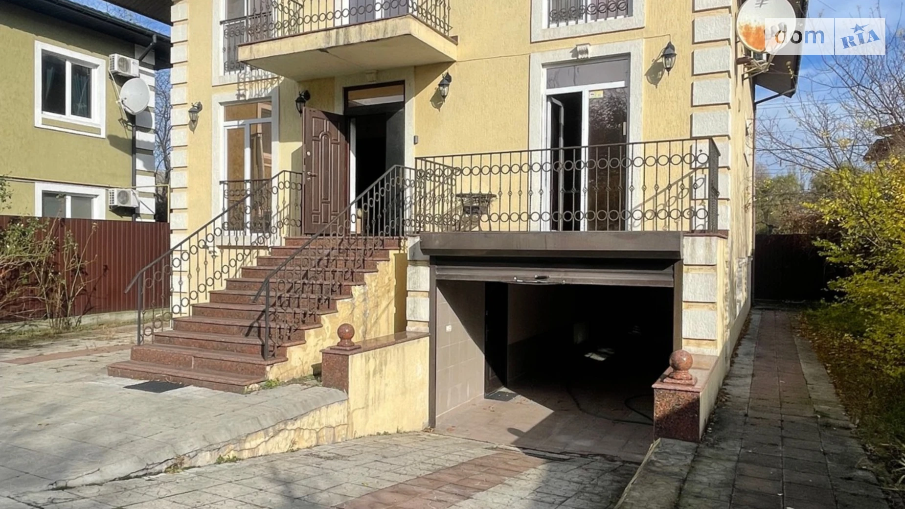 Продается дом на 2 этажа 267 кв. м с садом, цена: 250000 $ - фото 2