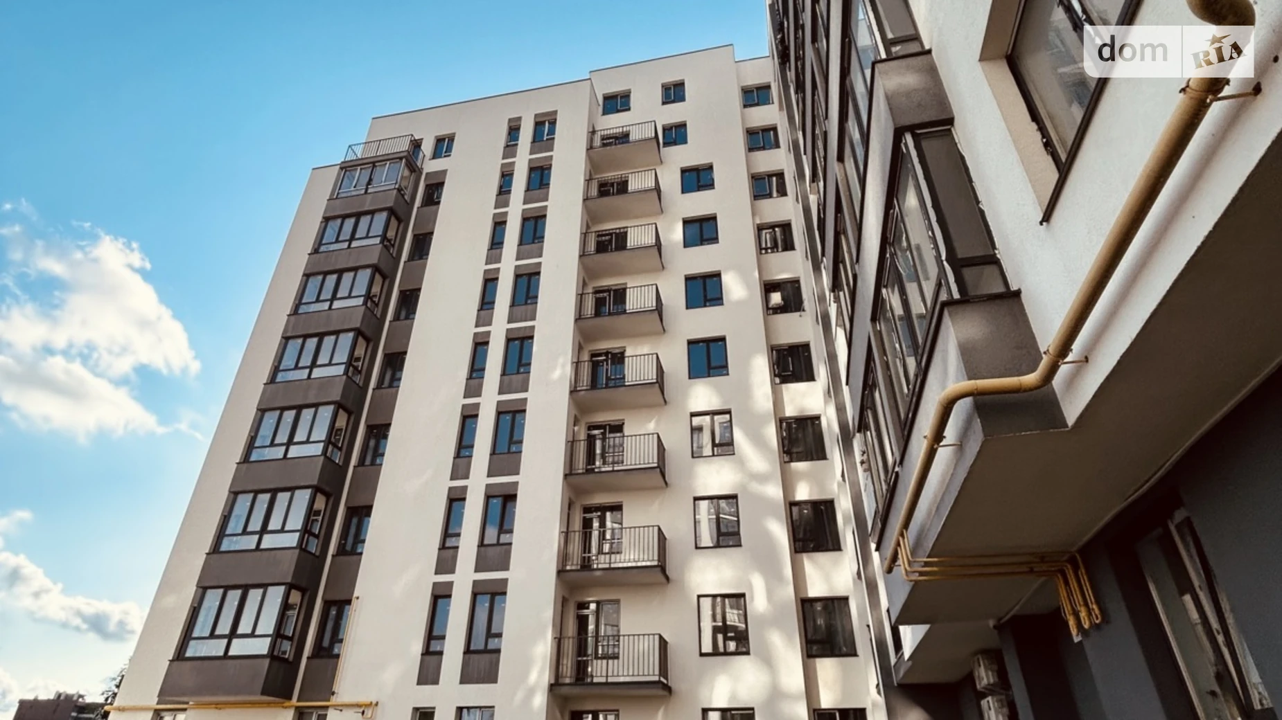 Продается 3-комнатная квартира 78 кв. м в Львове, ул. Длинная, 30 - фото 3