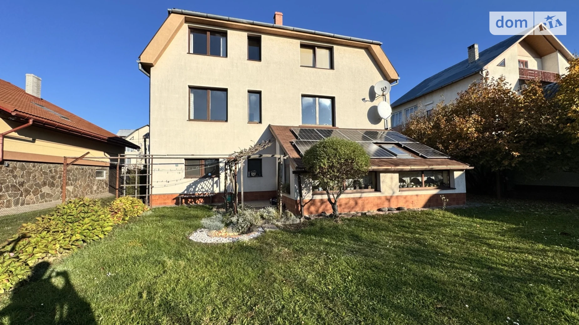 Продается дом на 3 этажа 300 кв. м с террасой, цена: 250000 $ - фото 3