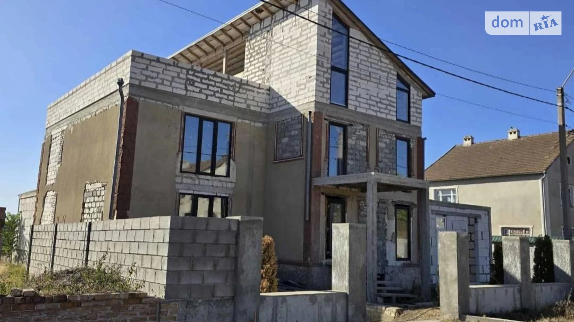 Продается дом на 2 этажа 370 кв. м с баней/сауной, цена: 99000 $ - фото 3