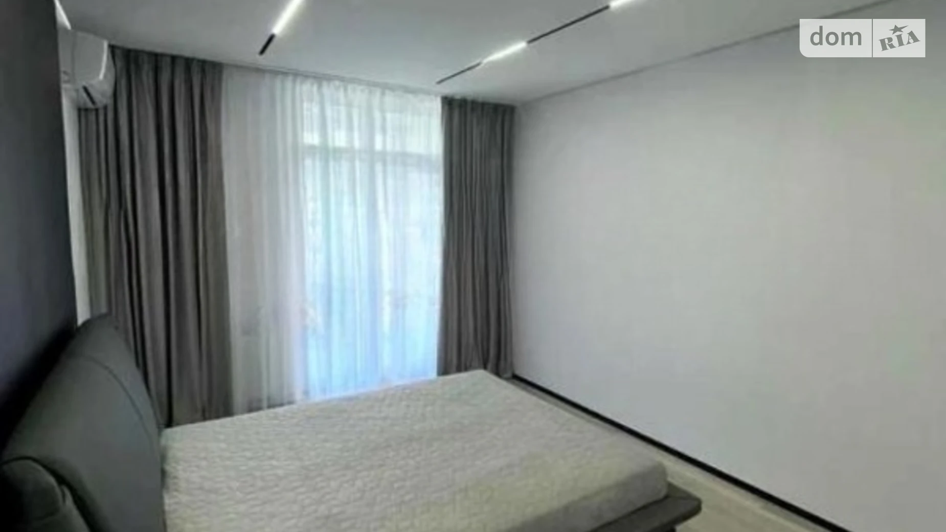 Продается 1-комнатная квартира 52 кв. м в Киеве, ул. Мокрая(Кудряшова), 8 - фото 2