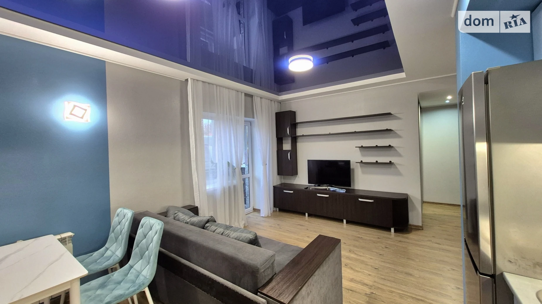 Продается 1-комнатная квартира 49.2 кв. м в Ровно, ул. Дубенская, 7 - фото 2