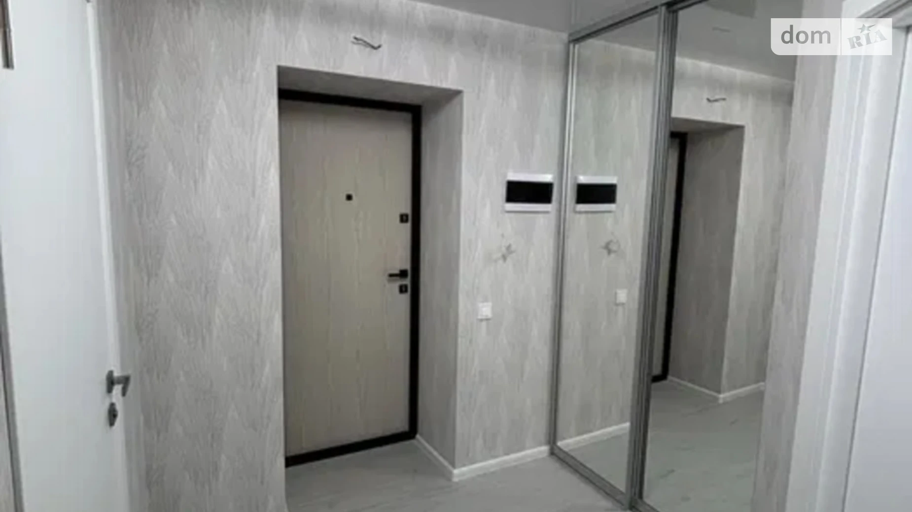 1-комнатная квартира 43 кв. м в Луцке, ул. Ровенская - фото 3